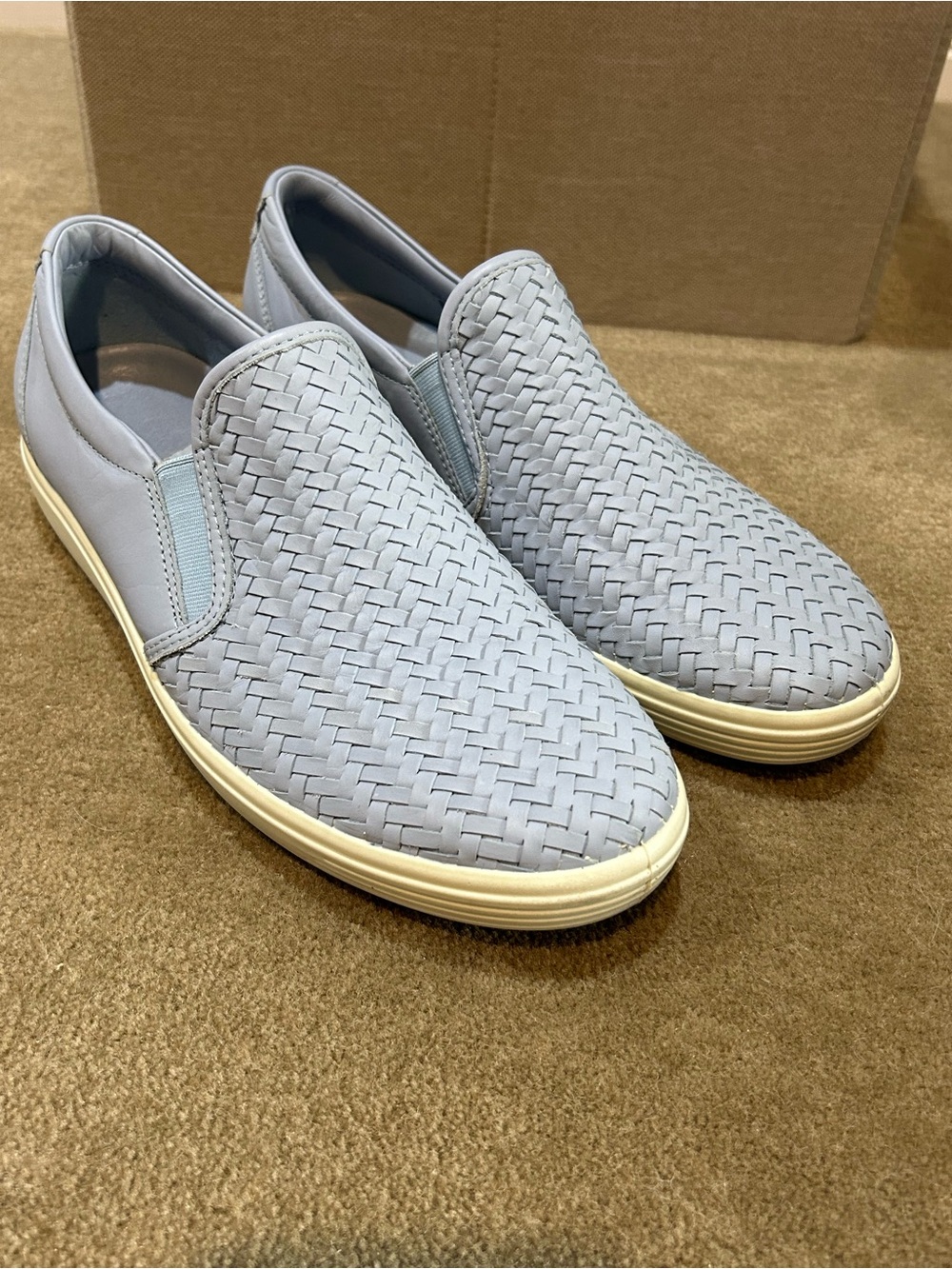 Women's Ecco Light Blue Woven Slip-On Sneakers Size 9